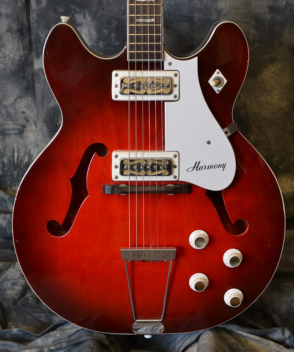 Harmony Rocket H54 1969 - archive.12fret.com